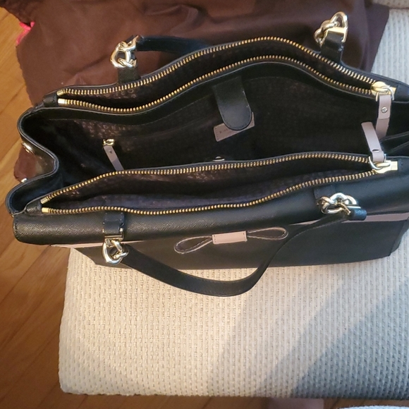 Kate Spade Kirk Park Saffiano Mason w/bow - Picture 3 of 4